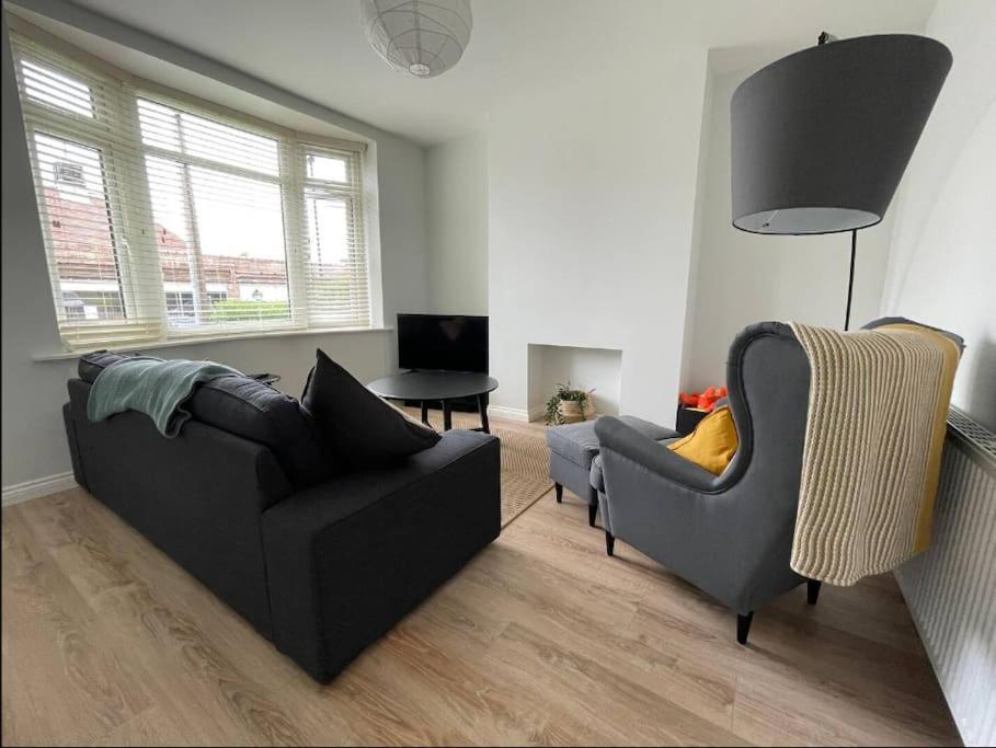 Modern 3 Bedroom Home, Close To City Centre And Peak District Heeley Exterior photo